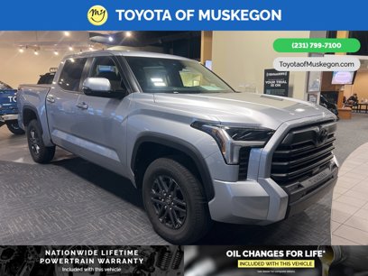 New 2025 Toyota Tundra SR5 w/ SR5 Convenience Package