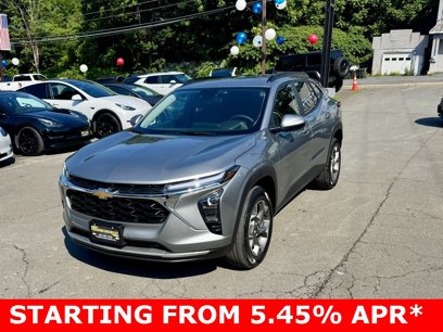 Used 2025 Chevrolet Trax LT w/ LT Convenience Package