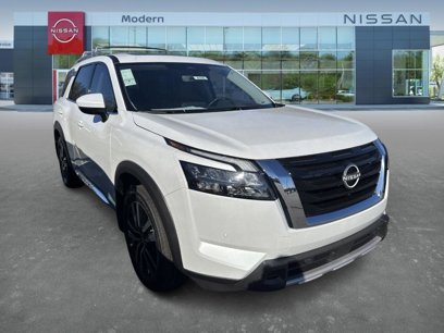 New 2025 Nissan Pathfinder Platinum w/ Cargo Package