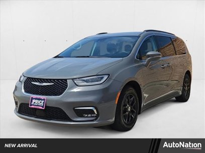 Used 2022 Chrysler Pacifica Touring-L
