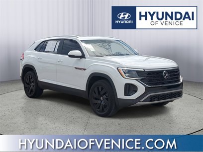 Used 2024 Volkswagen Atlas Cross Sport SE w/ Panoramic Sunroof Package