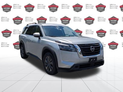 Used 2024 Nissan Pathfinder SV