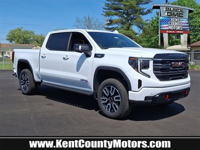 New 2025 GMC Sierra 1500 AT4 w/ AT4 Premium Package