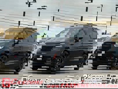 New 2025 Chrysler Pacifica Premium