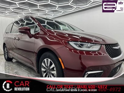 Used 2021 Chrysler Pacifica Touring-L