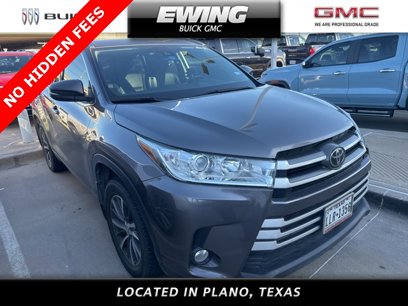 Used 2018 Toyota Highlander SE