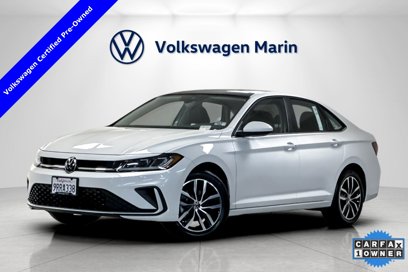 Certified 2025 Volkswagen Jetta SE