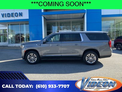 Used 2022 GMC Yukon XL SLT w/ SLT Premium Package