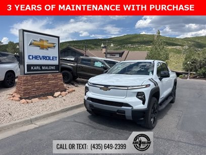 New 2025 Chevrolet Silverado EV LT w/ LPO, Dark Package Plus