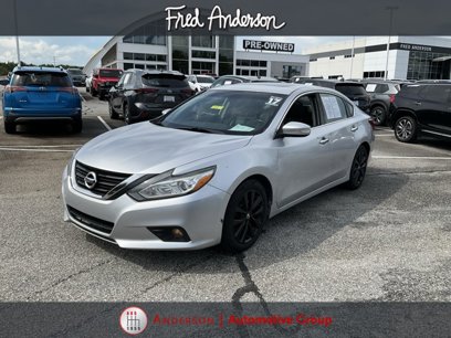 Used 2017 Nissan Altima 2.5 SL w/ Moonroof Package