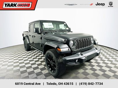 New 2025 Jeep Gladiator Sport