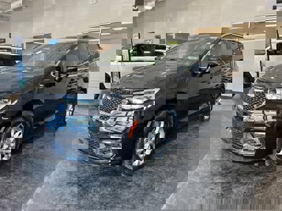 New 2025 Chrysler Pacifica Select