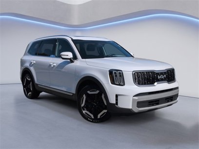Used 2023 Kia Telluride EX w/ EX Captain's Chair Package