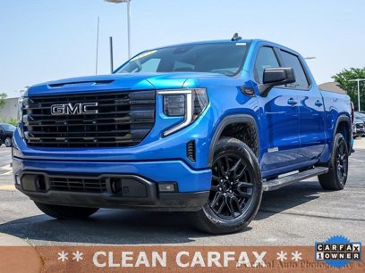 Used 2023 GMC Sierra 1500 Elevation w/ LPO, Elevation Black Package