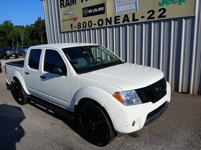 Used 2021 Nissan Frontier SV w/ Midnight Edition Floor Mats