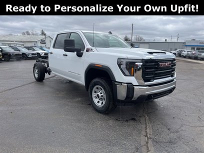 New 2025 GMC Sierra 3500 Pro