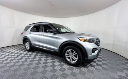Used 2023 Ford Explorer XLT