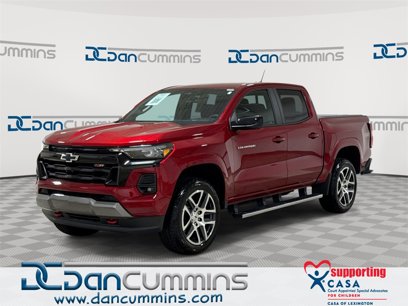 Used 2024 Chevrolet Colorado Z71 w/ Z71 Convenience Package 2