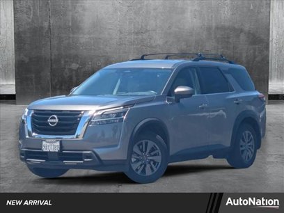 Used 2022 Nissan Pathfinder SV w/ SV Premium Package