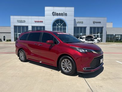 Used 2023 Toyota Sienna XLE