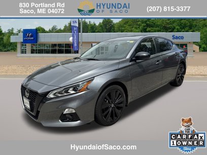 Used 2022 Nissan Altima 2.5 SR w/ Midnight Edition Package