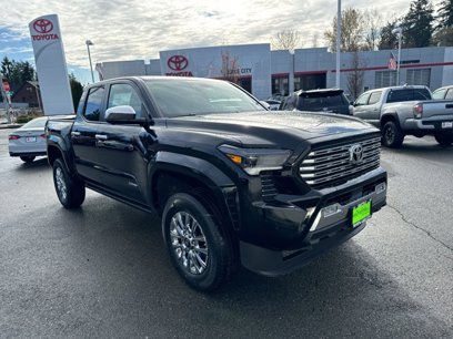 New 2024 Toyota Tacoma SR5