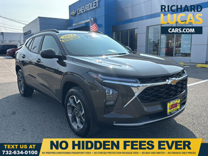 Used 2024 Chevrolet Trax LT w/ Sunroof Package