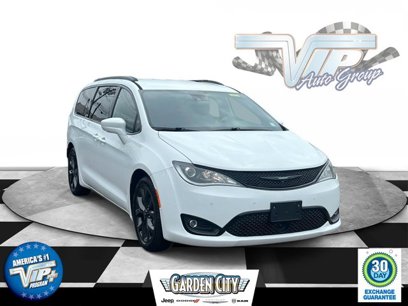 Certified 2018 Chrysler Pacifica Touring-L w/ Advanced Safetytec Group
