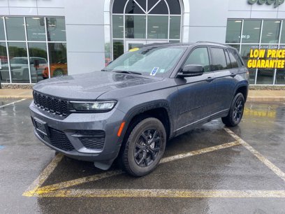 Used 2024 Jeep Grand Cherokee Altitude