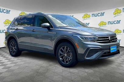 Certified 2022 Volkswagen Tiguan SE w/ Panoramic Sunroof Package