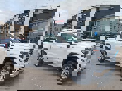 New 2025 GMC Sierra 1500 SLE