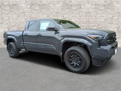 New 2025 Toyota Tacoma SR5
