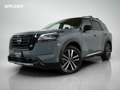 Used 2024 Nissan Pathfinder Platinum