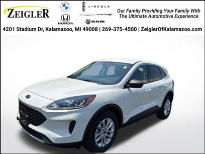 Used 2022 Ford Escape SE w/ Convenience Package