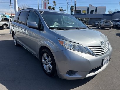 Used 2015 Toyota Sienna LE