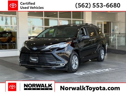 Certified 2022 Toyota Sienna XLE