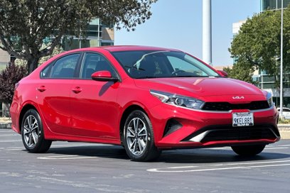 Certified 2023 Kia Forte LXS