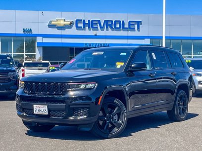Used 2023 Jeep Grand Cherokee L Laredo