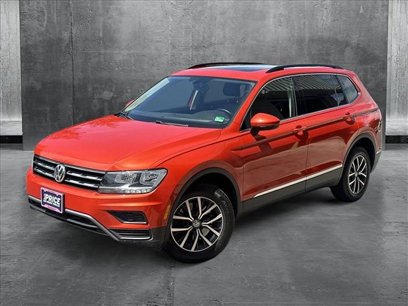 Used 2018 Volkswagen Tiguan SE w/ Panoramic Sunroof Package