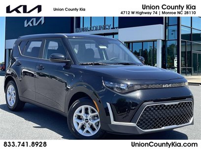 New 2025 Kia Soul LX