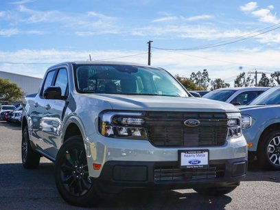 New 2024 Ford Maverick Lariat w/ Black Appearance Package