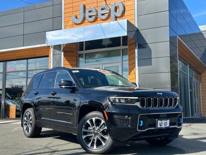 New 2024 Jeep Grand Cherokee Overland w/ Advanced Protech Group III