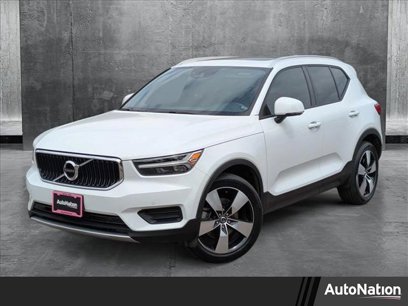 Used 2020 Volvo XC40 T5 Momentum