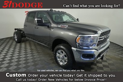 New 2024 RAM 3500 Tradesman w/ Chrome Appearance Group