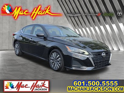 Used 2024 Nissan Altima 2.5 SV