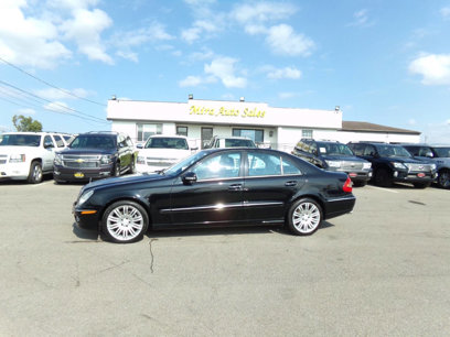 Used 2008 Mercedes-Benz E 350 4MATIC Sedan w/ Premium Pkg 1