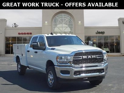 New 2024 RAM 2500 Tradesman w/ Chrome Appearance Group