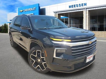 New 2025 Chevrolet Traverse High Country w/ LPO, Floor Liner Package