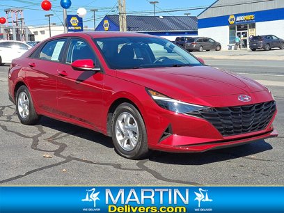 Used 2023 Hyundai Elantra SE w/ Cargo Package