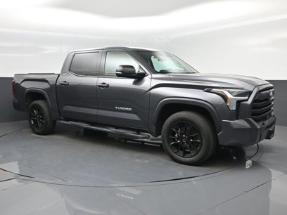 Used 2022 Toyota Tundra SR5 w/ SR5 Convenience Package